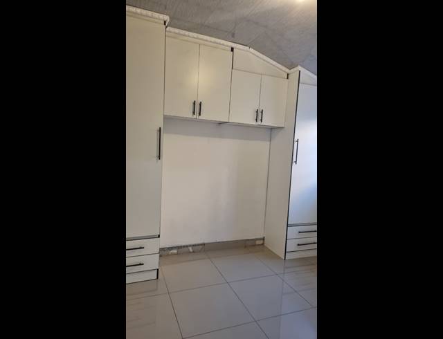 3 BEDROOM FREEHOLD FOR SALE IN FERNWOOD
